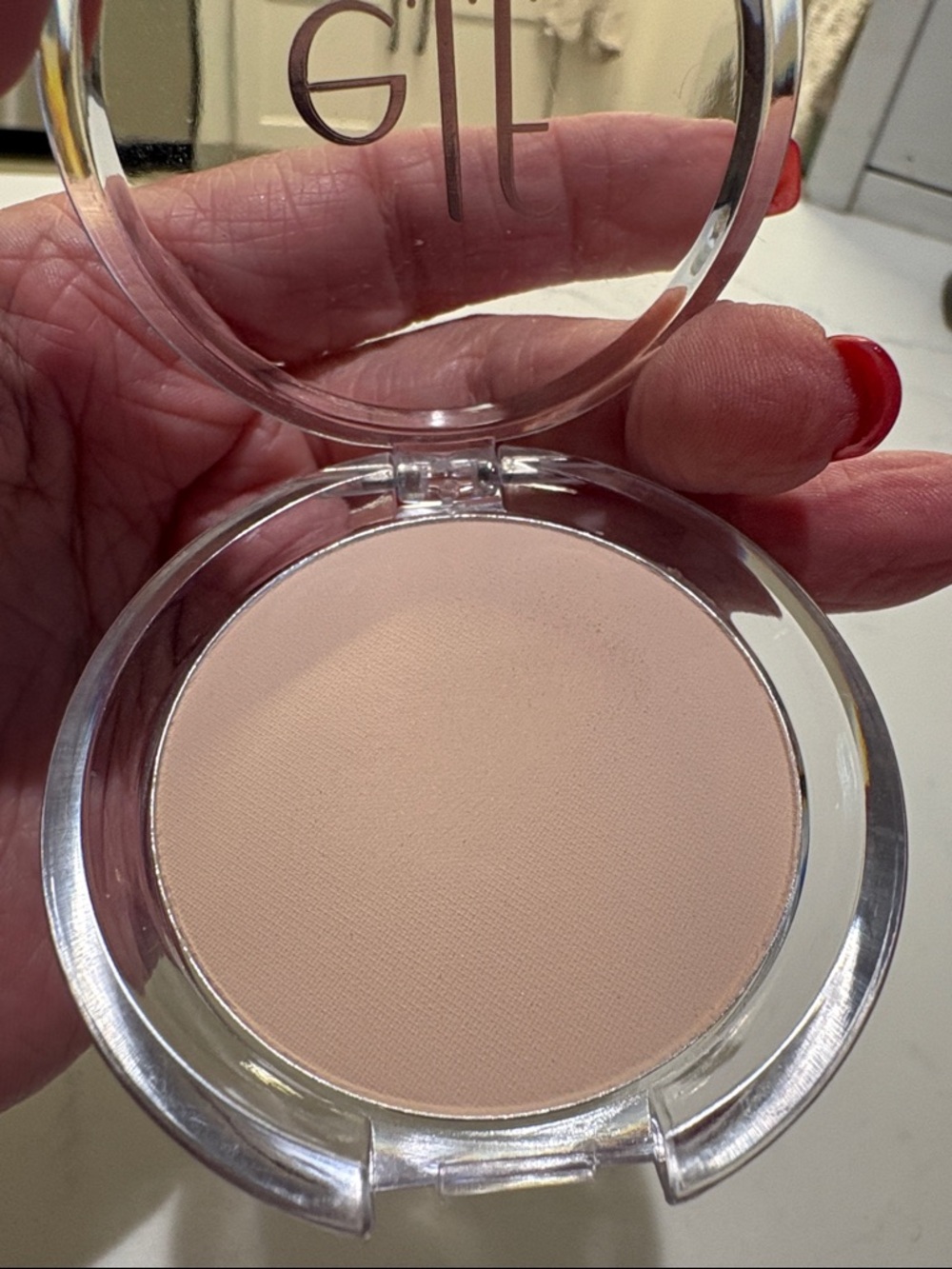 e.l.f. Pressed Setting Powder - Light Pink Finish - Picture 5 of 6